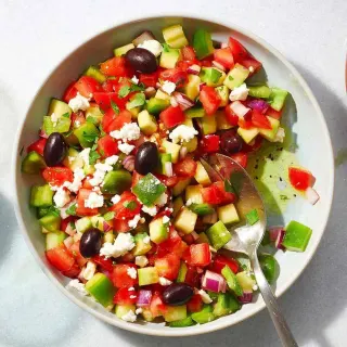 Akdeniz Çoban Salatası